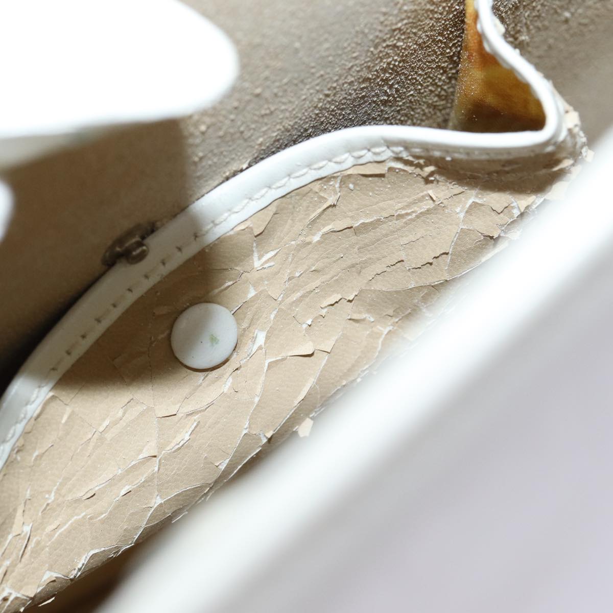 GUCCI Body Bag Leather White ar12042
