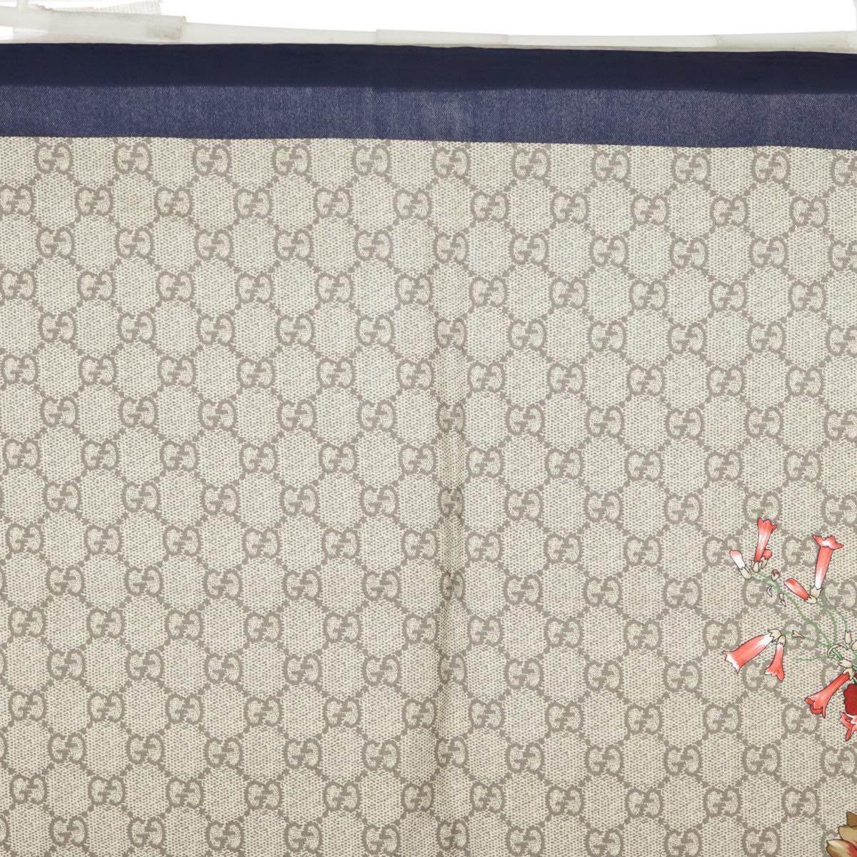 GUCCI Scarf Silk Beige Navy ar12889