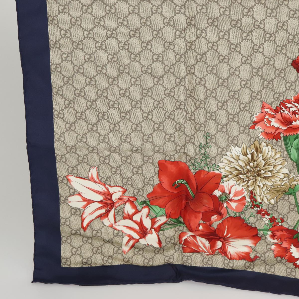 GUCCI Scarf Silk Beige Navy ar12889