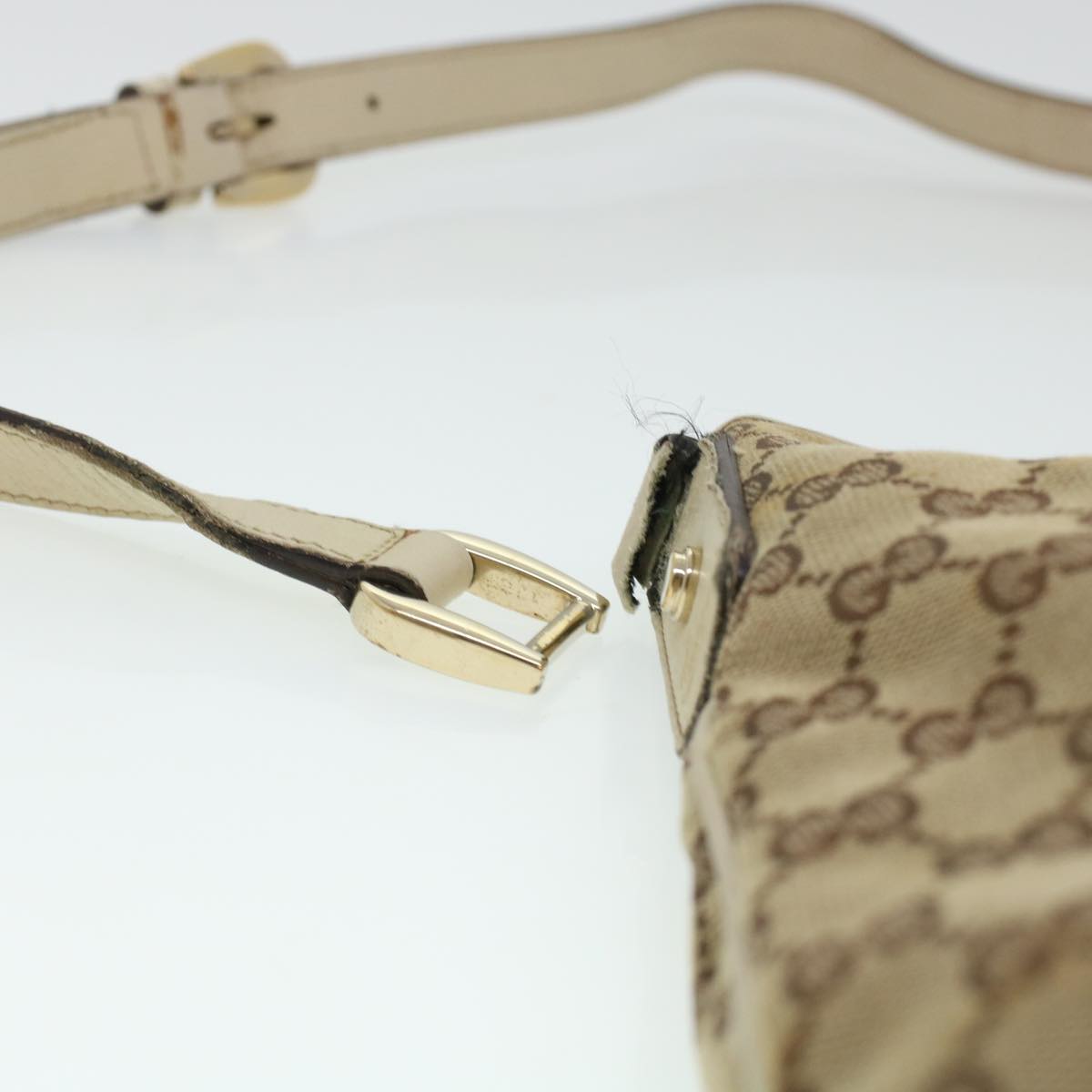 GUCCI GG Canvas Shoulder Bag Beige 131326 ar9404