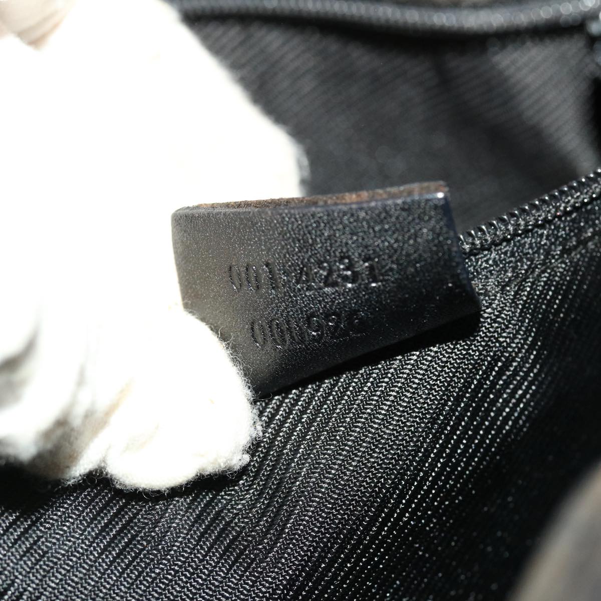 GUCCI GG Canvas Shoulder Bag Leather Black 001•4231 000926 ar9675B