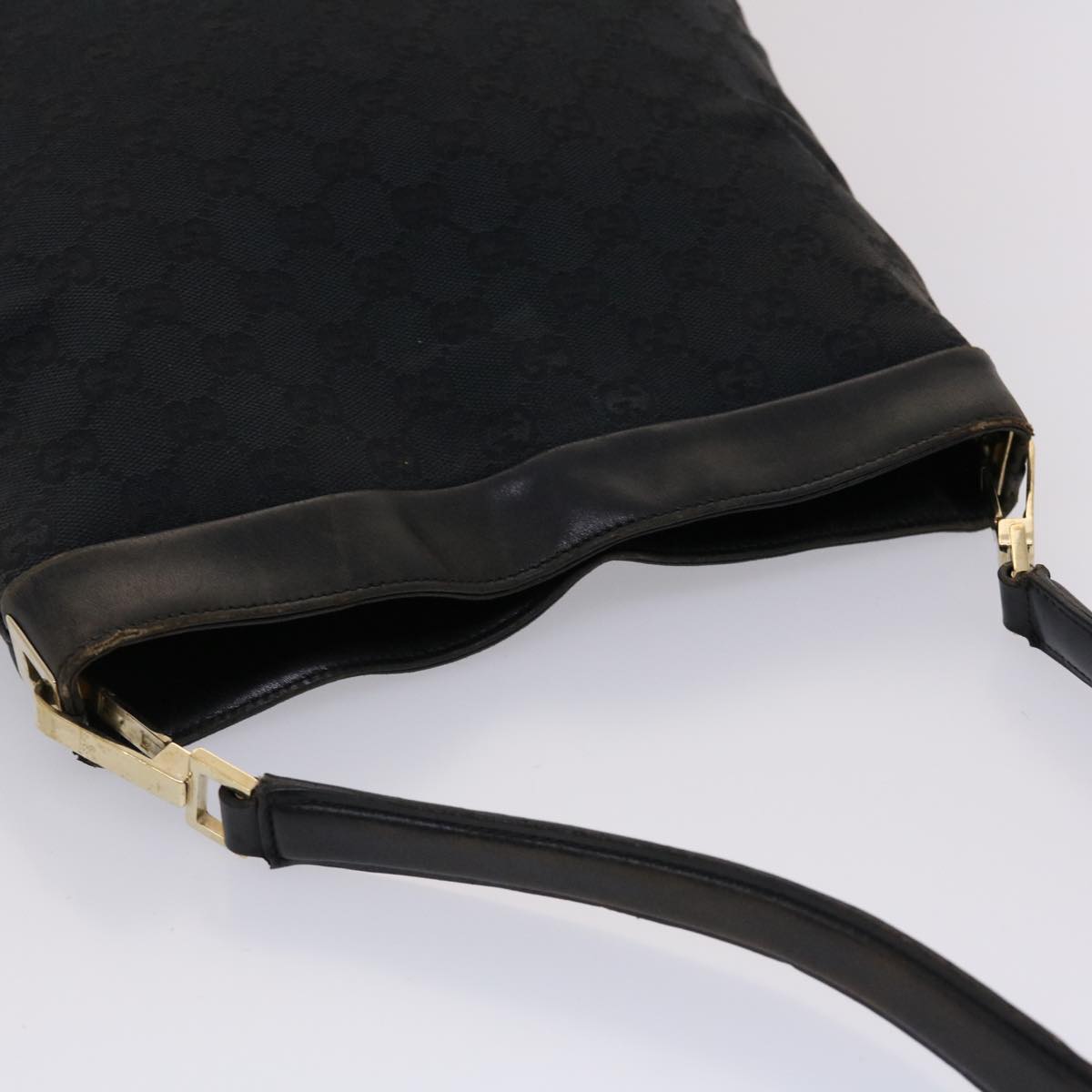 GUCCI GG Canvas Shoulder Bag Leather Black 001•4231 000926 ar9675B