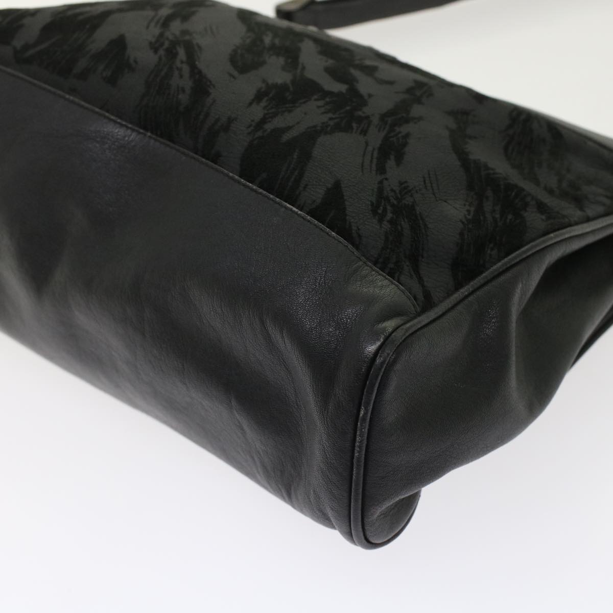 GUCCI Shoulder Bag Suede Leather Black ar9974