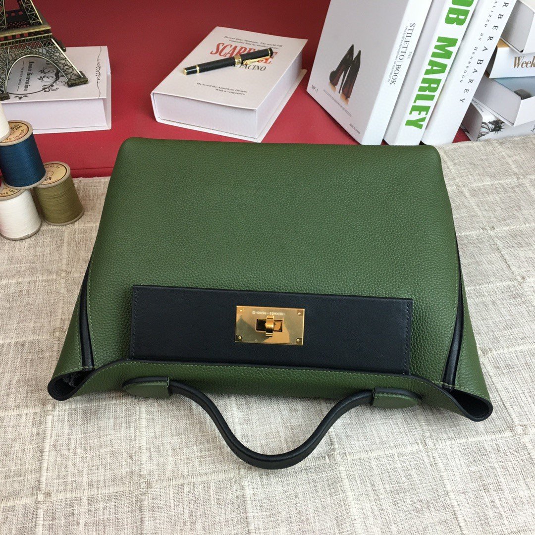 GLAMI 24/24 ClemenGLAMI Swift Green Gold Toned Hardware For Women, Handbags, Shoulder Bags 11.4in/29cm