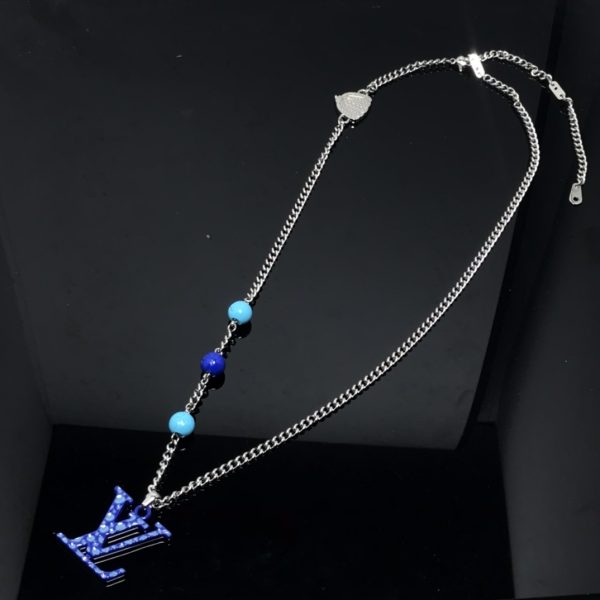 LV Necklaces 033