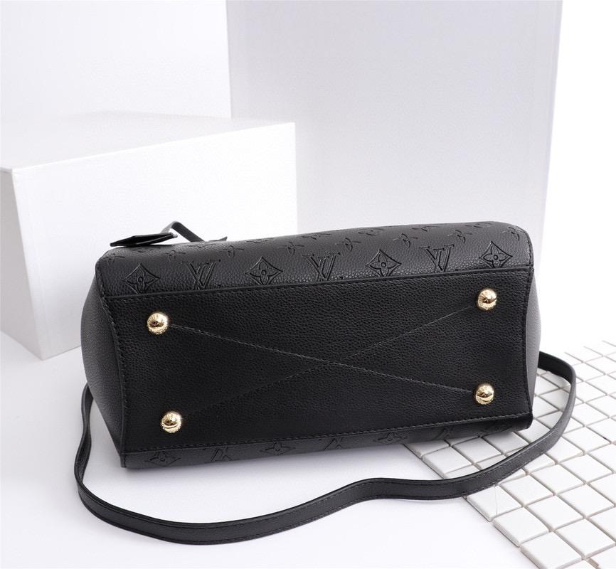 EN - New Arrival Bags LUV 040