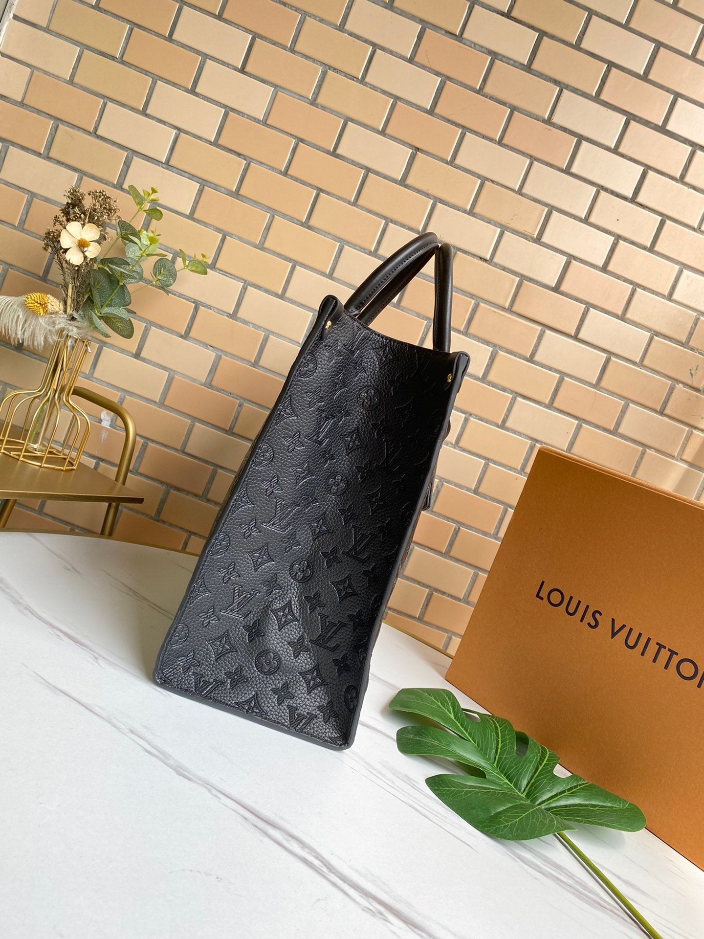 EN - New Arrival Bags LUV 038