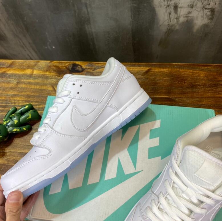 SAMC - NKE Shoes - 1789