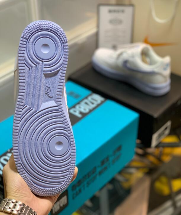 SAMC - NKE Shoes - 664