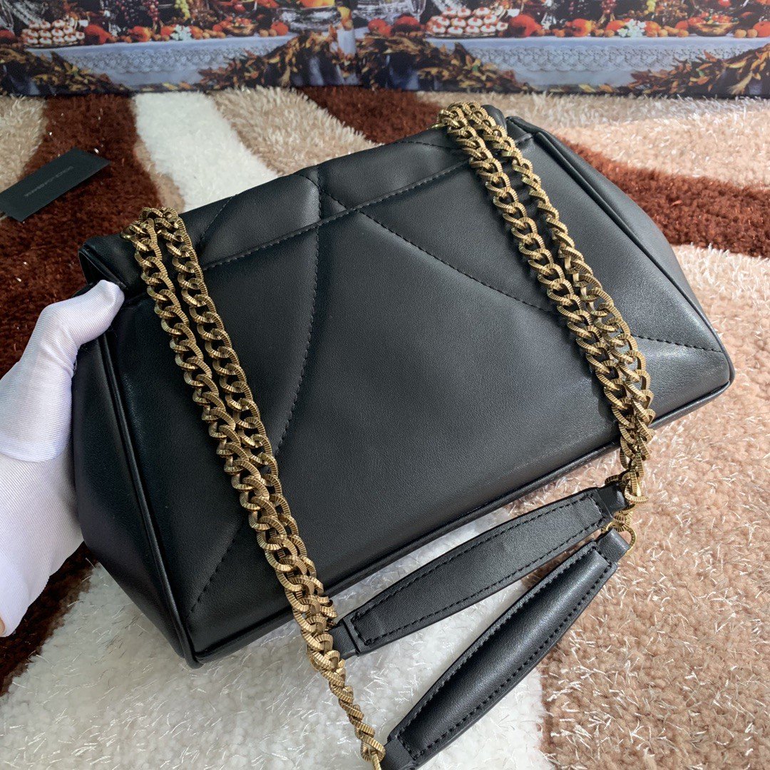 GLAMI MeGLAMIum Devotion Shoulder Bag In Quilted Nappa Black For Women 10.2in/26cm GLAMIÃ‚Â 