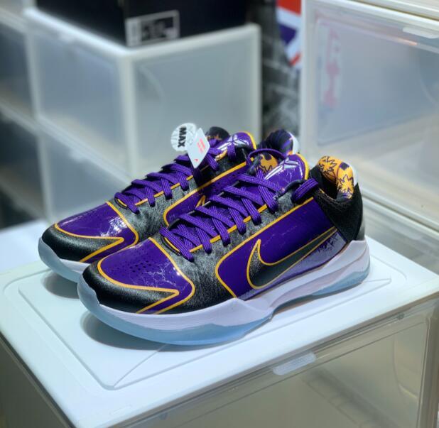SAMC - NKE Shoes - 608