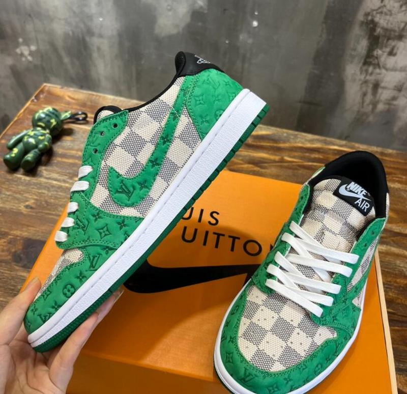 SAMC - NKE Shoes - 524