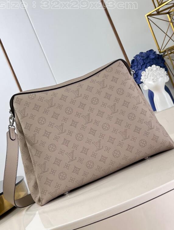SAMC - LOV Bags - 330