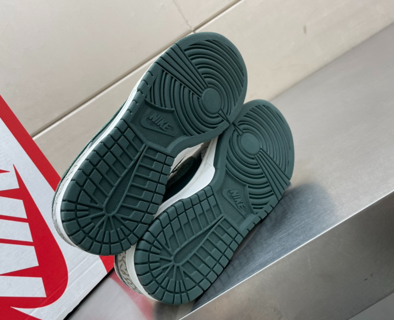 SAMC - NKE Shoes - 035