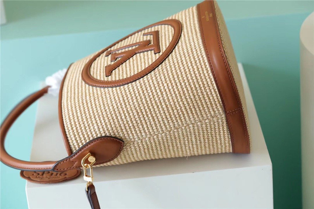 LV Petit Bucket Raffia Caramel Brown For Women, WomenÃ¢â‚¬â„¢s Bags, Shoulder And Crossbody Bags 9.4in/24cm LV M59961