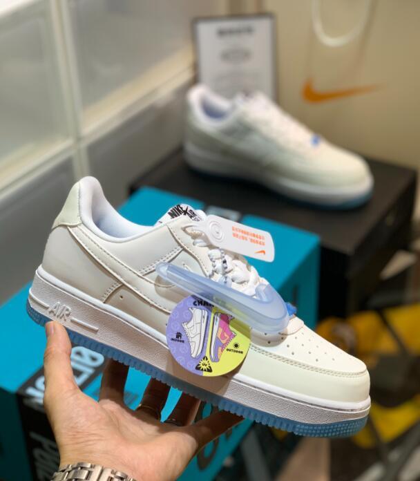 SAMC - NKE Shoes - 668