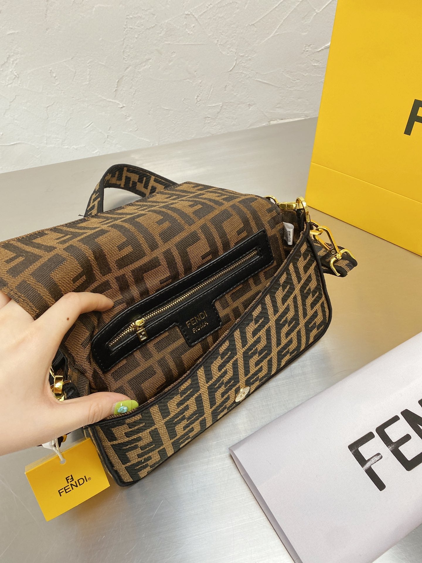 EN - NEW Arrival Bags FEI 133