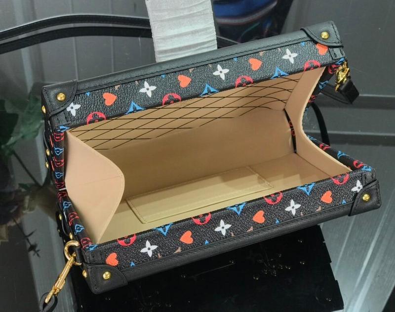 SAMC - LOV Bags - 2730