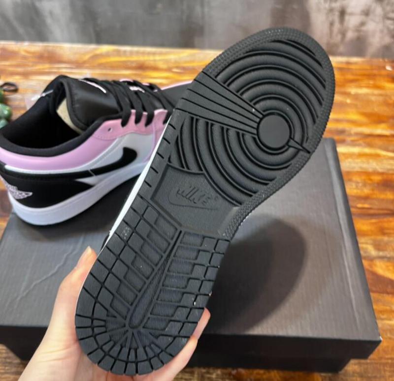 SAMC - NKE Shoes - 863