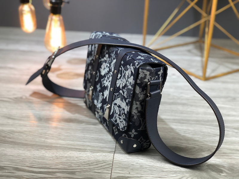 LOV2 Bags - Luxurious Bags  1188