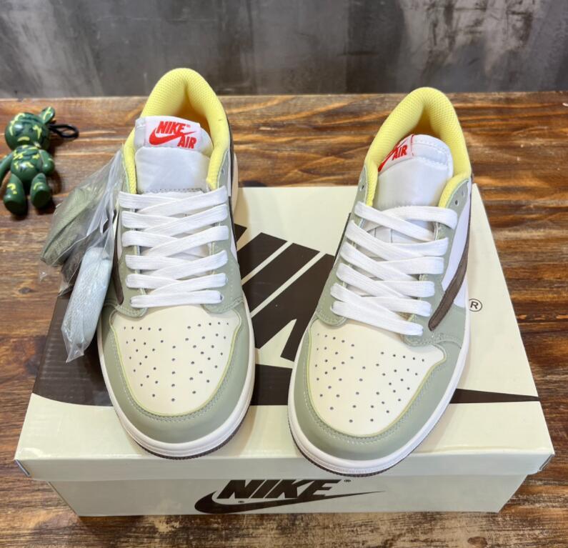 SAMC - NKE Shoes - 502