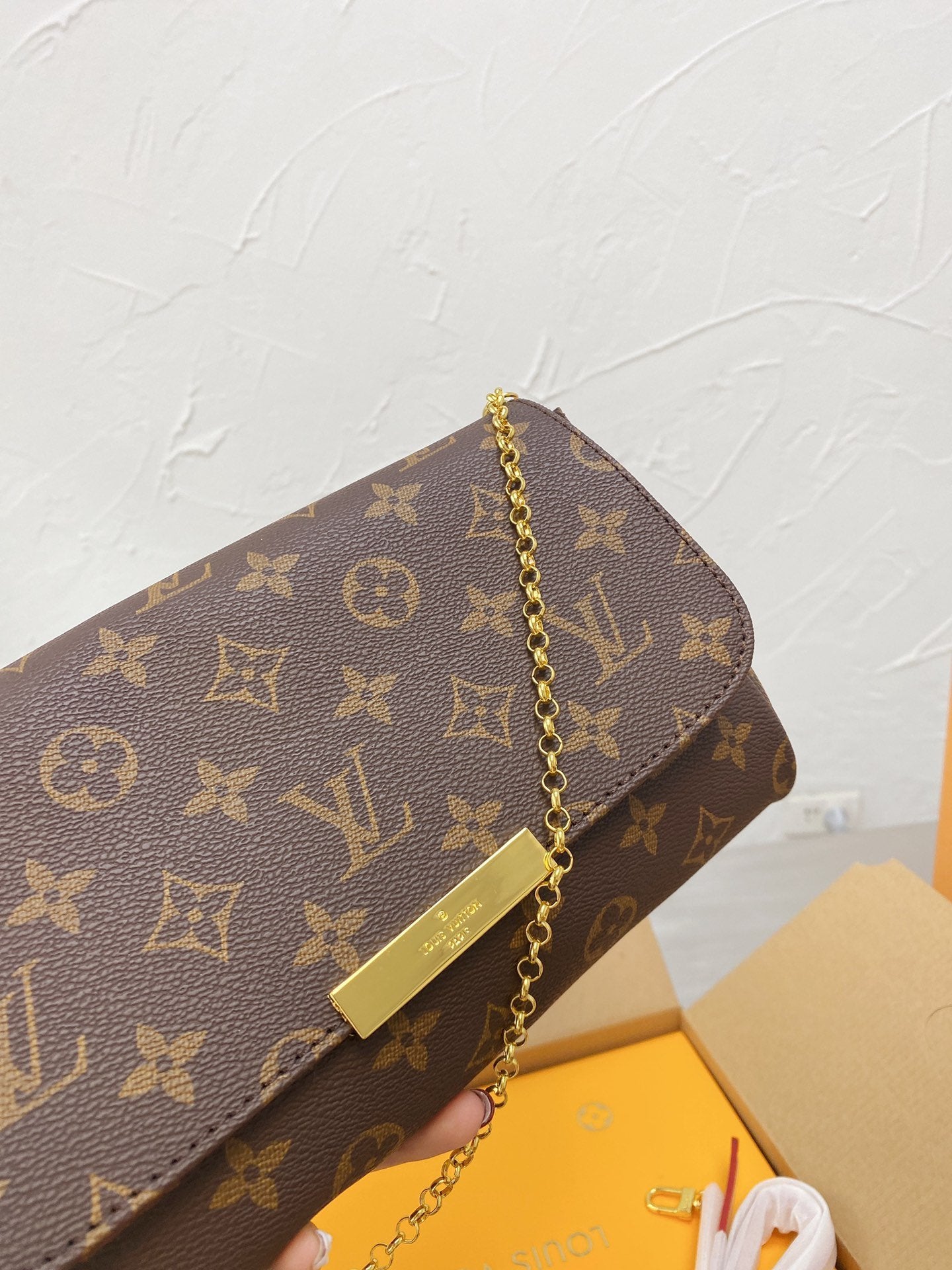 EN - New Arrival Bags LUV 064
