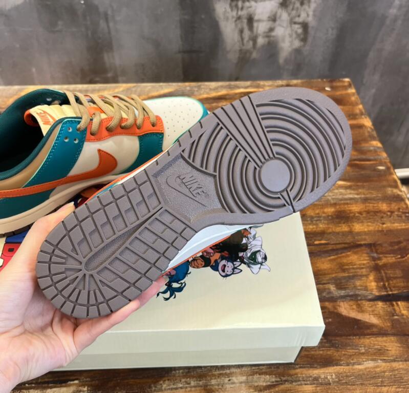 SAMC - NKE Shoes - 347