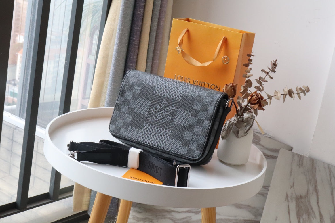 LV StuGLAMIo Messenger Damier Graphite Gray For Men, Bags, Shoulder And Crossbody Bags 9.3in/25.3cm LV N50013