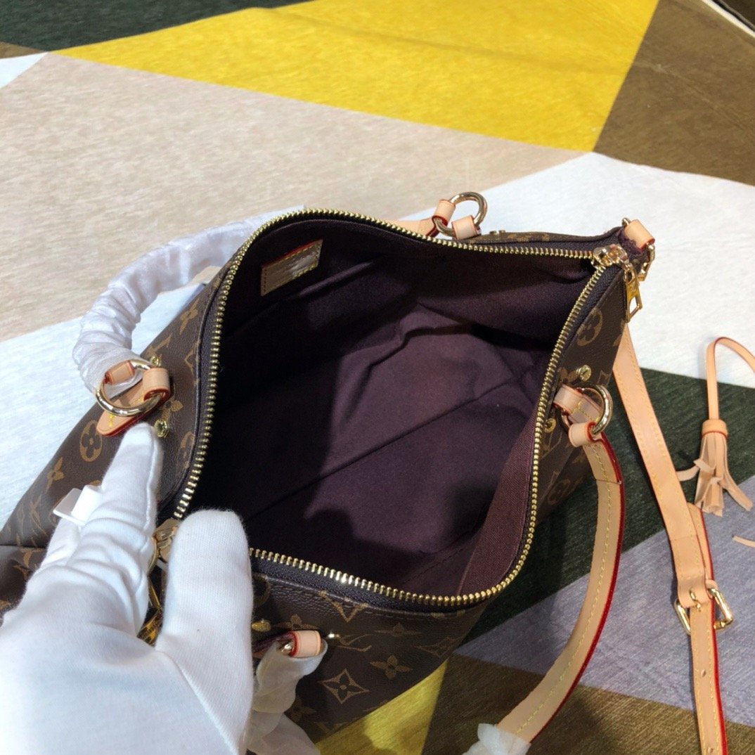 EN - New Arrival Bags LUV 246