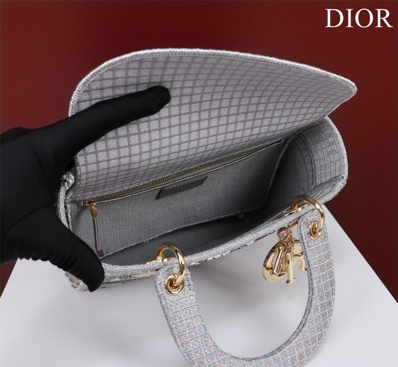 Glami Fashion - DIR Bags - 2010