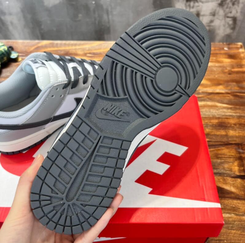 SAMC - NKE Shoes - 800