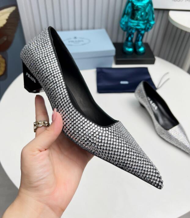 GlamyWomen Shoes - 124