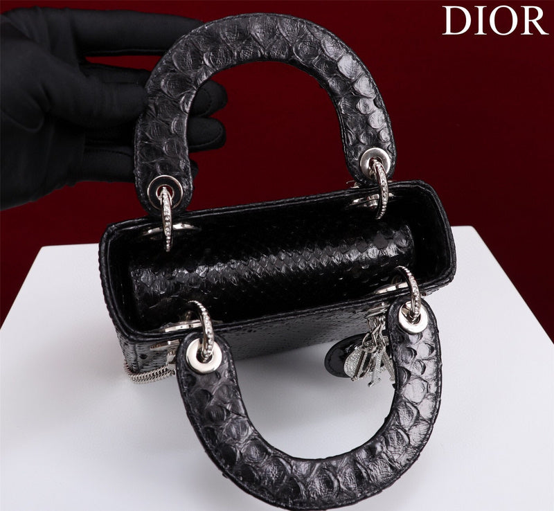 ELE - Dir Bags - 104