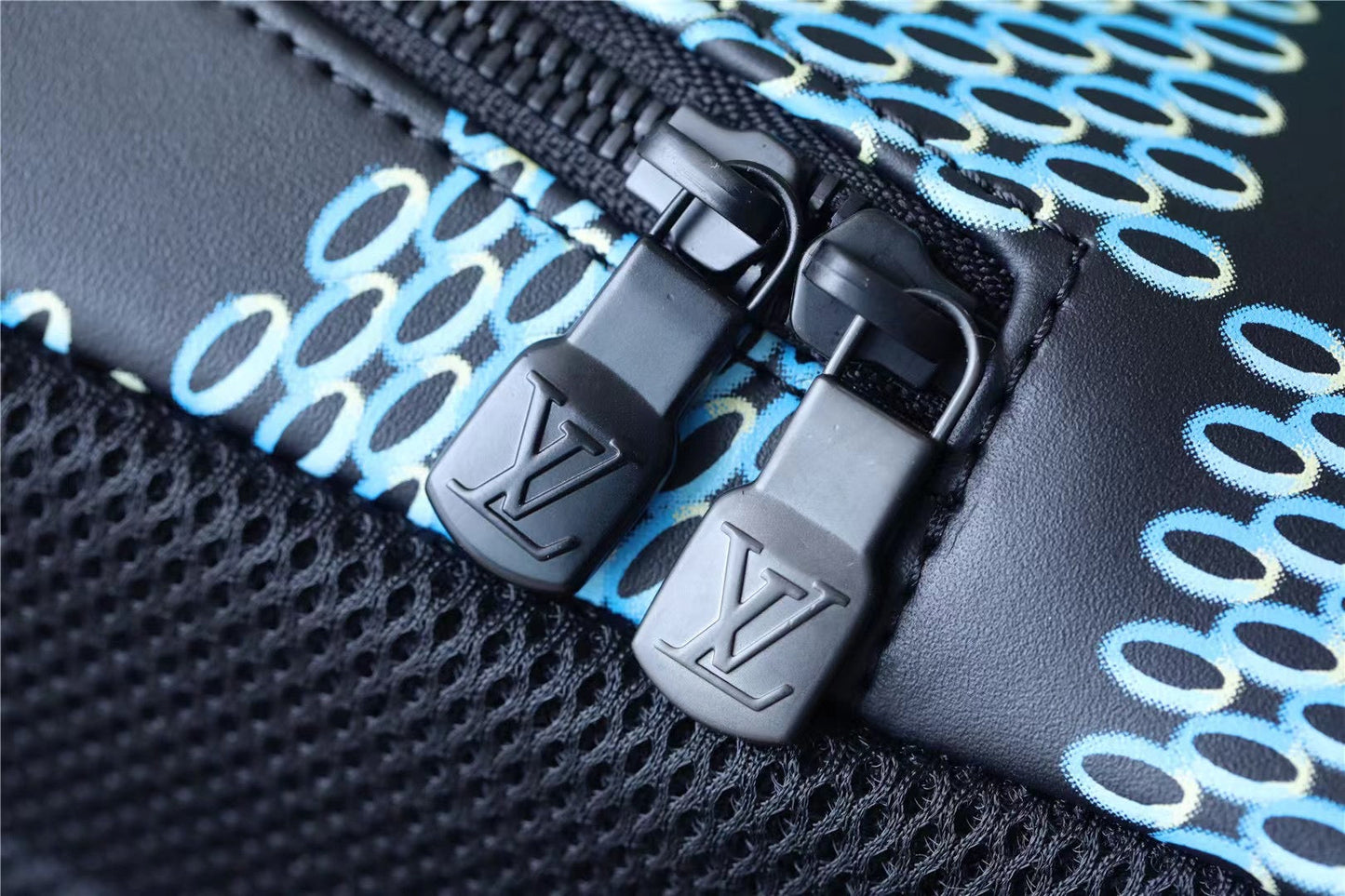 LV RaGLAMIr Damier Spray Blue For Men, Backpacks 16in/41cm LVÃ‚Â 
