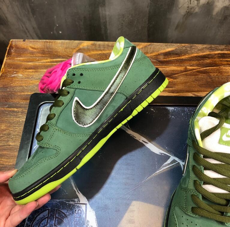 SAMC - NKE Shoes - 1744