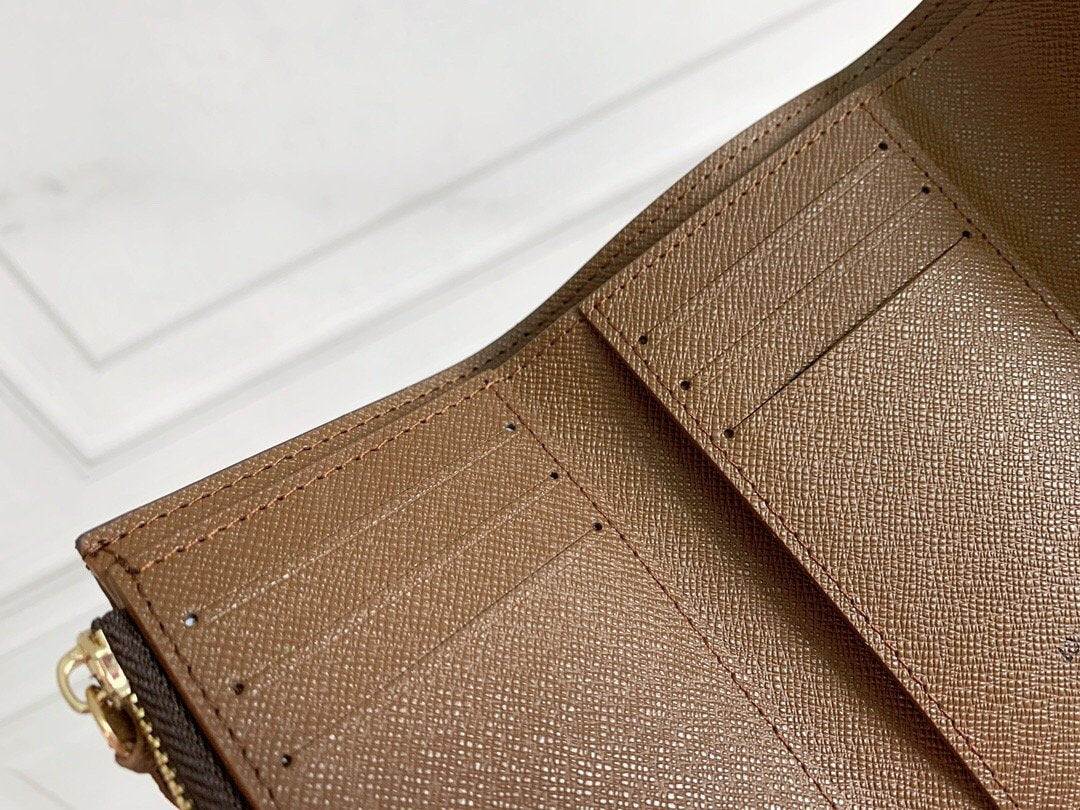 EN - New Arrival Wallet LUV 114