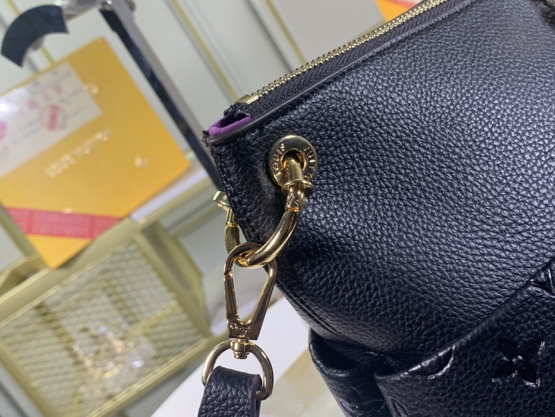 EN - New Arrival Bags LUV 112