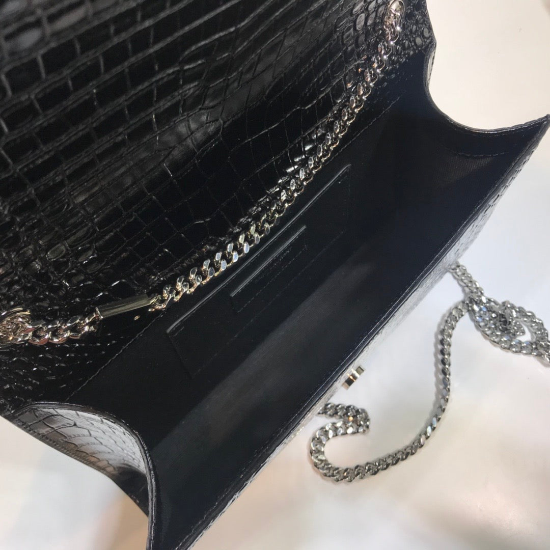 GLAMI Kate MeGLAMIum Chain Bag With Tassel In Embossed CrocoGLAMIle Black For Women 9.4in/24cm YSL 354119DND0N1000
