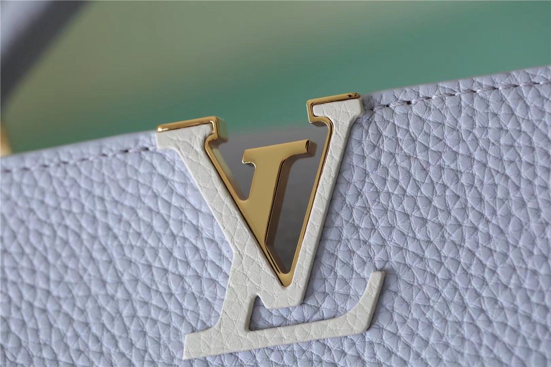 LV Capucines MM Taurillon Light Blue/ Creme For Women,  Shoulder And Crossbody Bags 31.5cm/12.4in LVÃ‚Â 