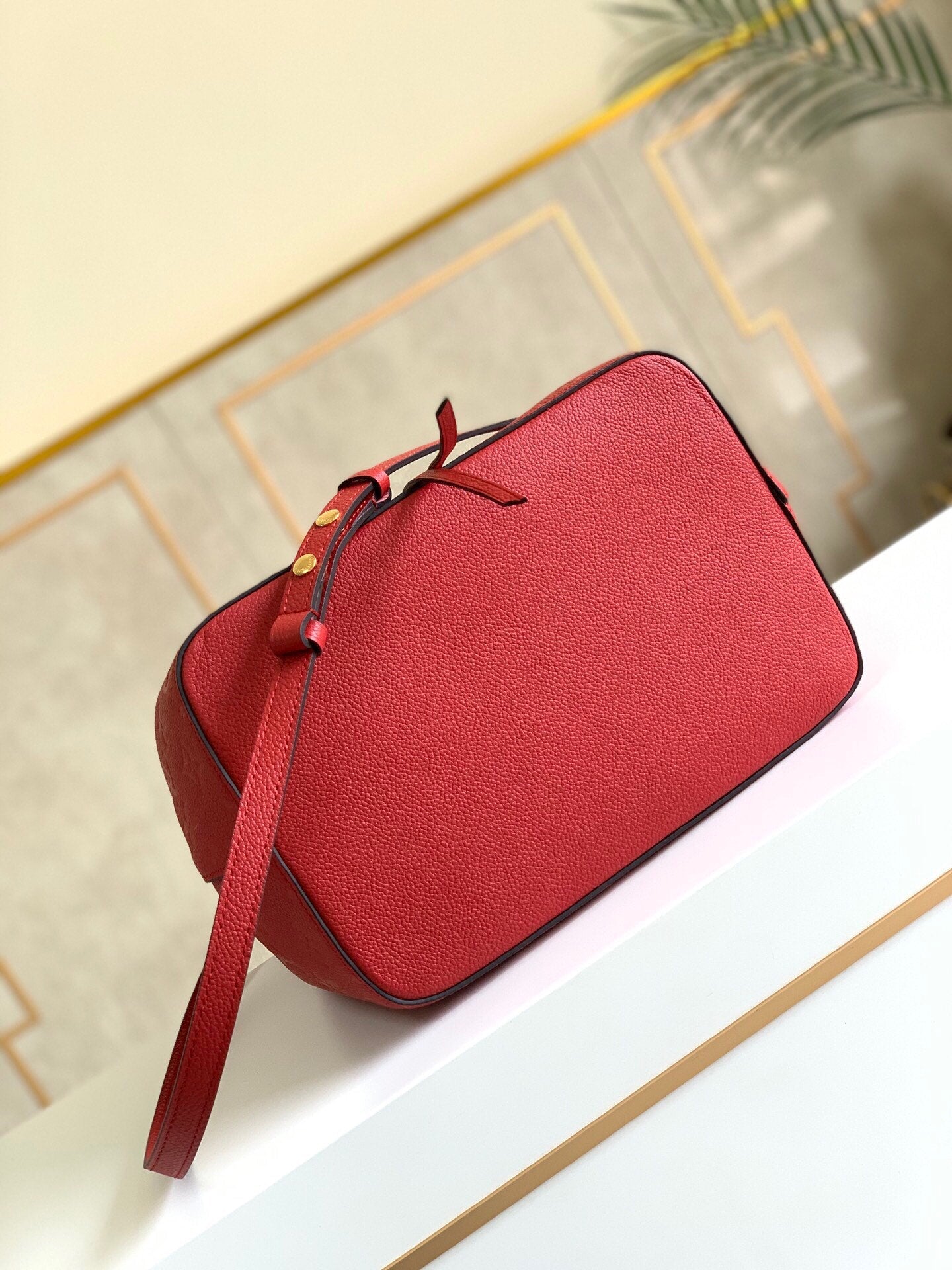 LV NeoNoe MM Bucket Bag Monogram Empreinte Red For Women, WomenÃ¢â‚¬â„¢s Bags, Shoulder Bags 10.2in/26cm LV