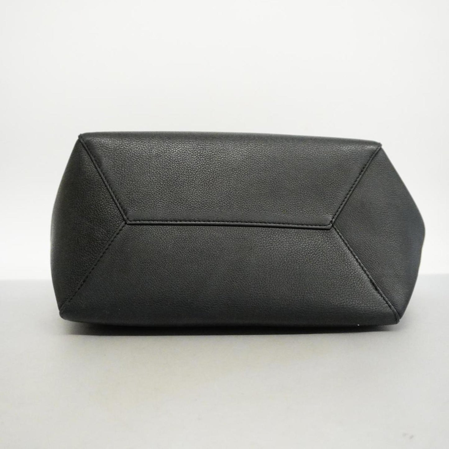 Louis Vuitton Lockme  Leather Tote Bag ()