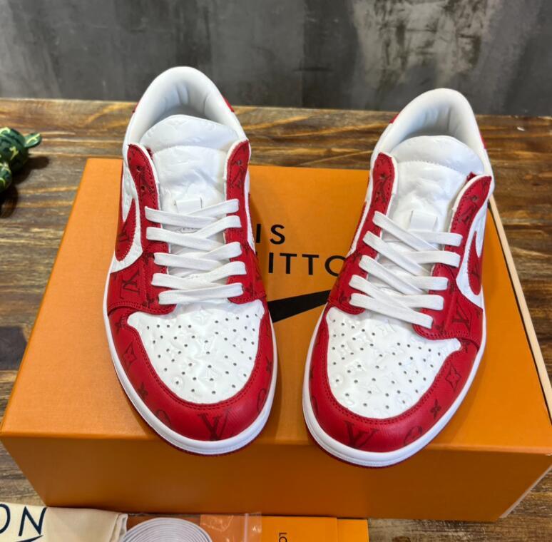 SAMC - NKE Shoes - 402