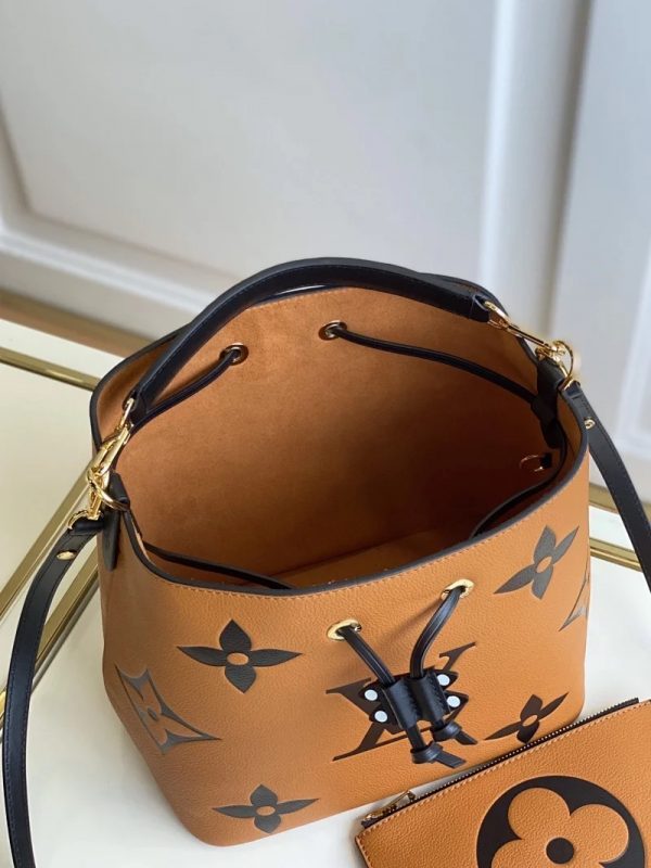 LOV2 Bags - Luxurious Bags  1370