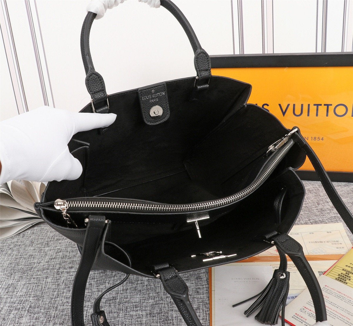 EN - New Arrival Bags LUV 194
