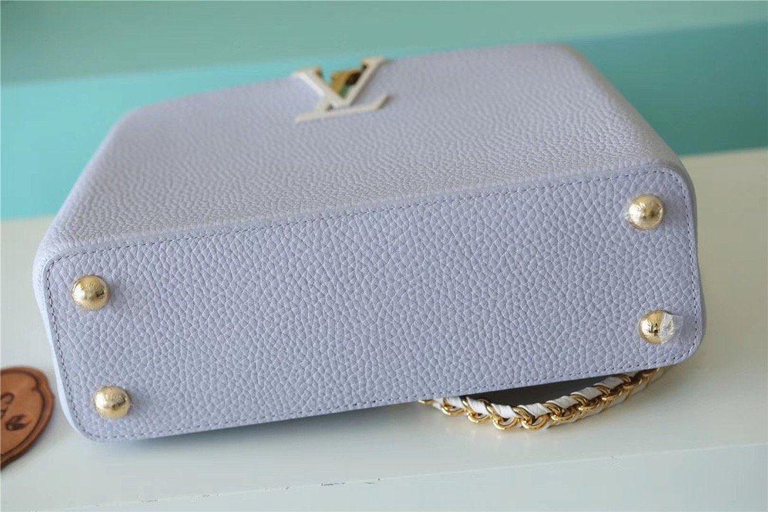 LV Capucines MM Taurillon Light Blue/ Creme For Women,  Shoulder And Crossbody Bags 31.5cm/12.4in LVÃ‚Â 
