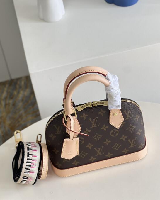 SAMC - LOV Bags - 1718
