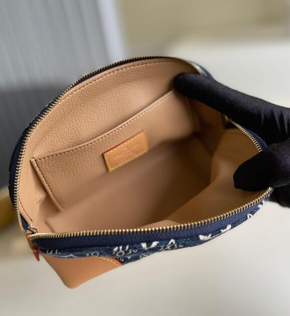 SAMC - LOV Bags - 2520