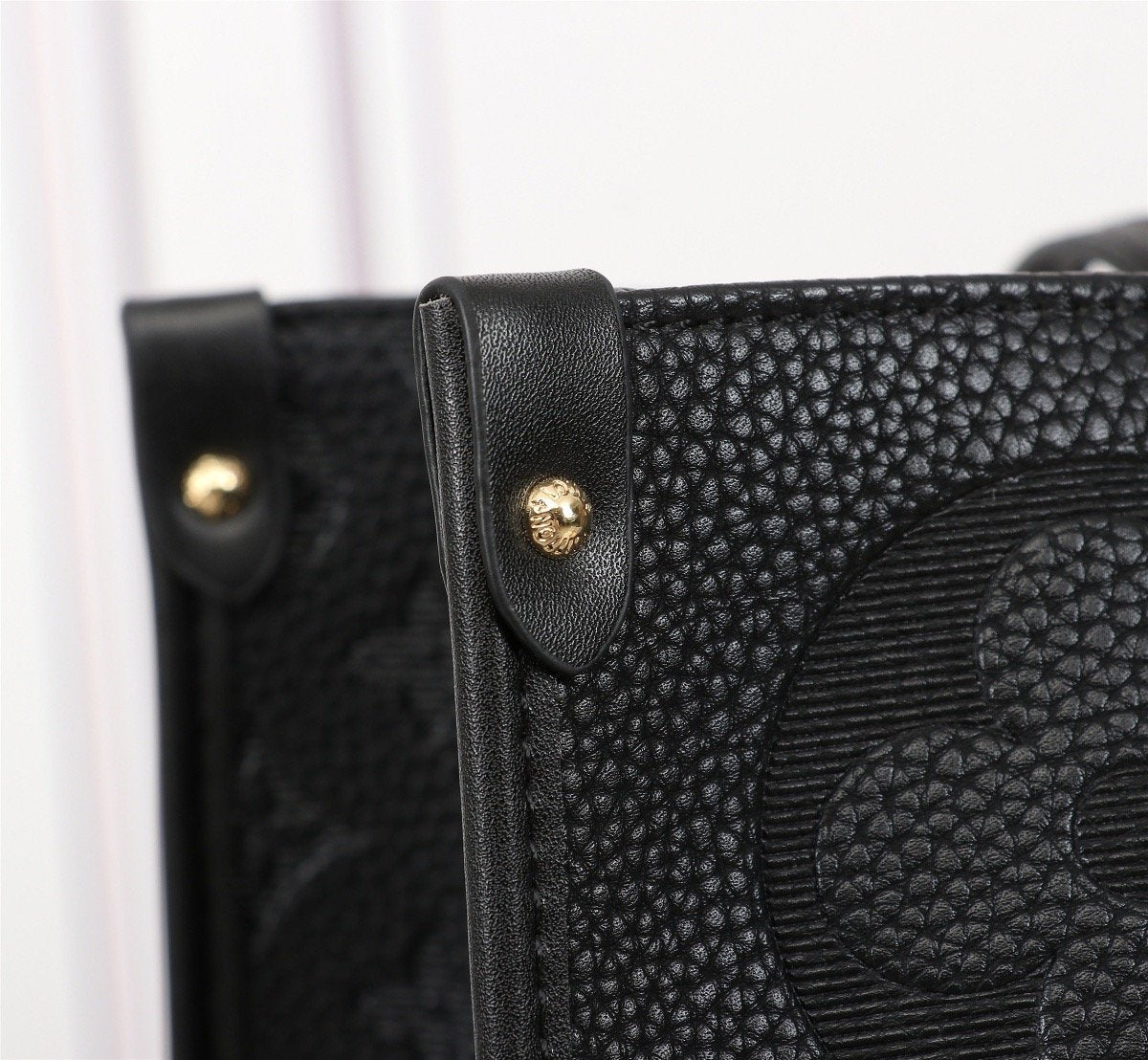 EN - New Arrival Bags LUV 296