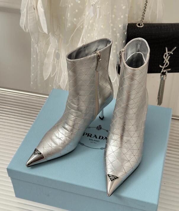 GlamyWomen Shoes - 194