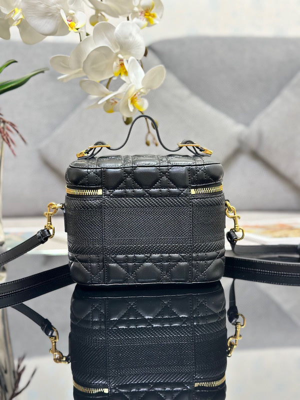 ELE - Dir Bags - 061